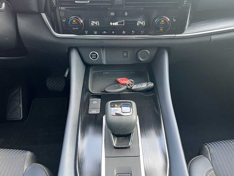 Nissan Qashqai Tekna Automatik NAVI LED 360° HUD Lenkradheizung